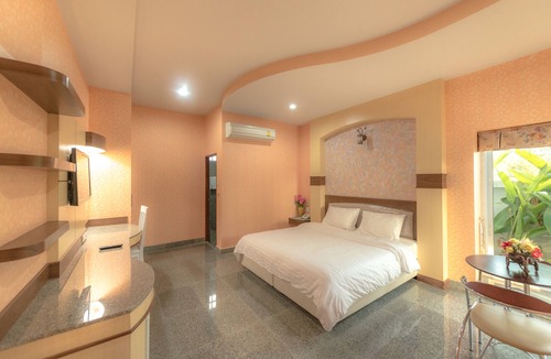 Surin Hotel | Martina Hotel
