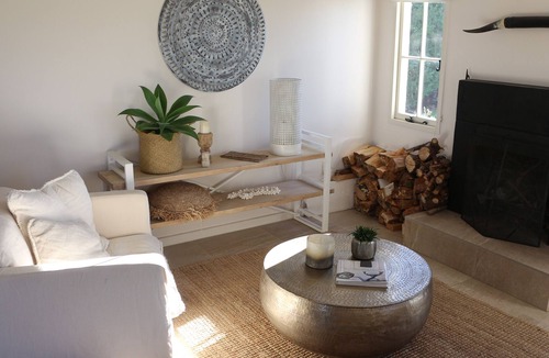 Dyerville Villa | Martinborough Accommodation - 3 bedroom Italian Styled Villa in the Wairarapa