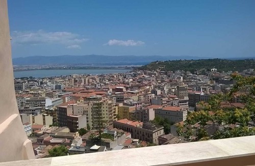 Historic Castle District Apartment | Martini Time, panoramic terrace on the castle walls