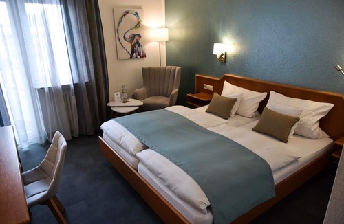 Leinfelden-Echterdingen Hotel | Martins Klause Airport Messe Hotel