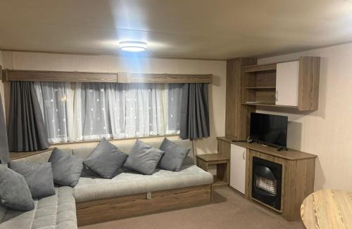 Blackpool Resort | Marton Mere 8 Berth Caravan