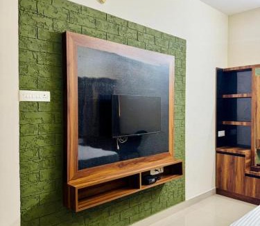 Ram Nagar Apartment | Marvee Luxus Stay