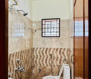 Ram Nagar Apartment | Marvee Luxus Stay