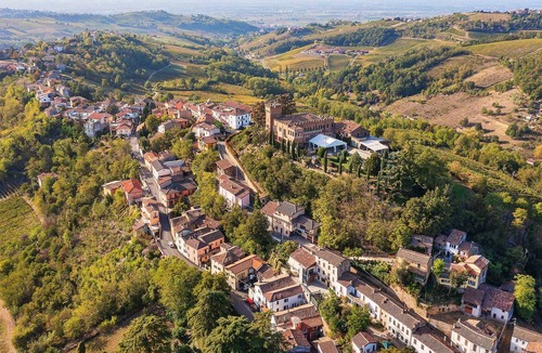 Mornico Losana Other | Marvellous castle with pool overlooking the vineyards! - Castello Mornico 20 PAX