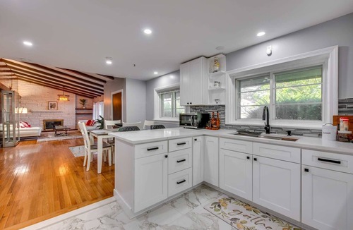 Manchester House | Marvelous 3-bedroom townhome with Heated floor Manchester