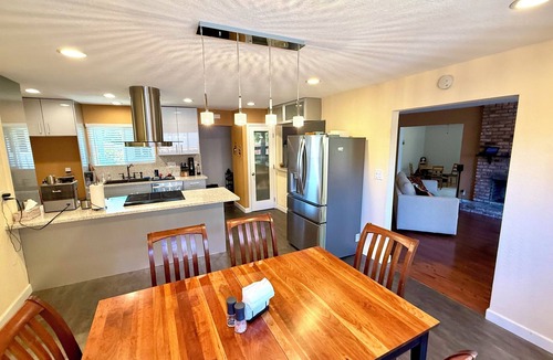 Oakland House | Marvelous 3BR House with Garden Oasis by Zoo & Trails