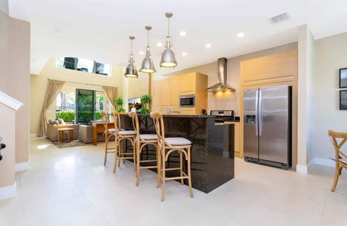 Florida Central Atlantic Coast House | Marvelous 4 Bd Close to Disney Magic Village 3153