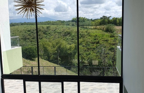 Pereira Villa | Marvelous 5-bedroom Villa in Cerritos, Pereira