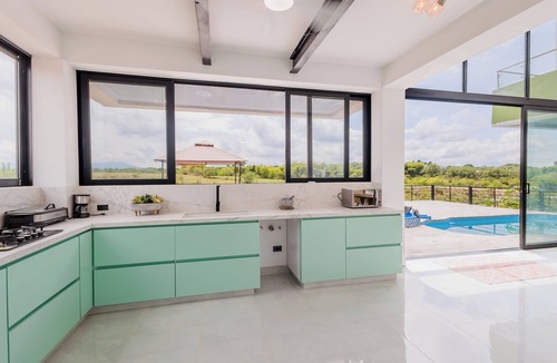 Pereira Villa | Marvelous 5-bedroom Villa in Cerritos, Pereira
