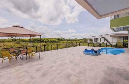 Pereira Villa | Marvelous 5-bedroom Villa in Cerritos, Pereira