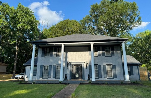 Ellendale House | Marvelous and Spacious Southern Palace with Plenty of Beds