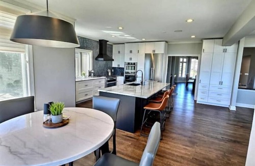Mequon House | Marvelous in Mequon