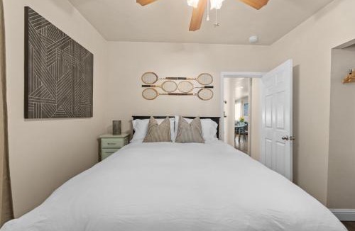 Midtown Sacramento Apartment | Marvelous Midtown Stay with a Modern Twist