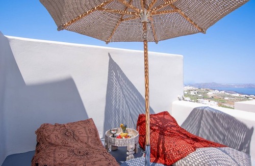 Pyrgos Villa | Marvelous Santorini Apartment | 1 Bedroom Suite | Apartment Jakotsumaru