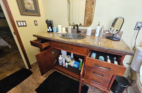 Santa Clara Apartment | Marvelous studio with AC in Santa Clara, close to PGA, Tuachan, and Snow Canyon!