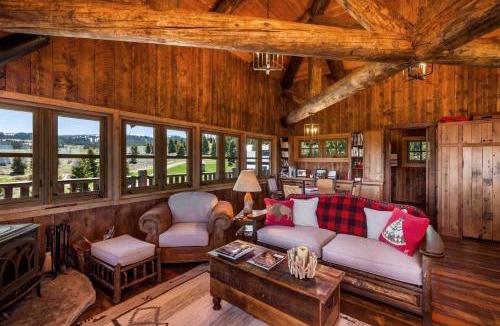 Virginia City House | Marvelous Tower Rental in Ennis, Montana - Fantastic Family Glamping Vacation Spot near Virginia City