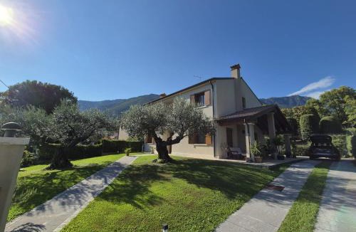 Borso del Grappa House | Maryhouse