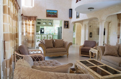 Paynes Bay Villa | Marzalea - by Zenbreak