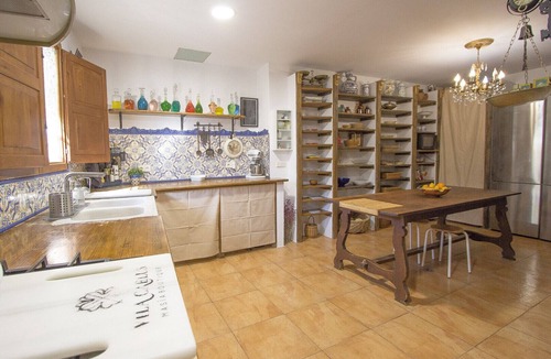 Rubio Villa | Masía con Piscina Privada Aislada en Plena Naturaleza a 1 Hora de Barcelona