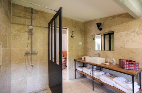 Saint-Hippolyte-le-Graveyron House | Mas des Côtes