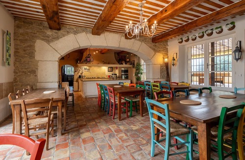 Grillon Villa | Mas Loisonville: 32 Guests, Private Pool, Weddings, Seminars & Family Holidays