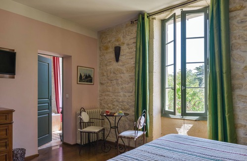 Saint-Etienne-du-Gres Hotel | Mas Vidau Porte des Alpilles