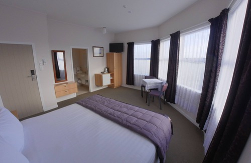 Waitara Hotel | Masonic Hotel