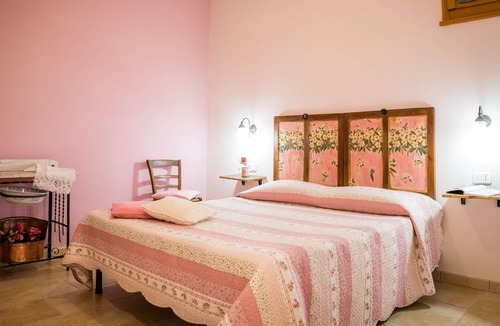Agnone Bed & Breakfast | Masseria Acquasalsa Agnone Masseria in stone Apartment Rosa
