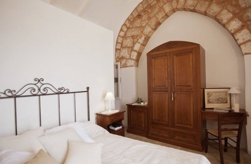 Posto Rosso House | Masseria Cisternella