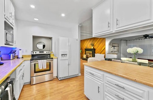 Serra Mesa House | Massive 5BR Resort Style Retreat with Heated Pool!