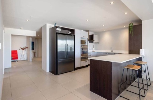 Mount Maunganui Apartment | Massive apartment with huge views!