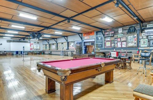 Hatfield House | Massive Hatfield 'Loon Lodge' w/Roller Rink