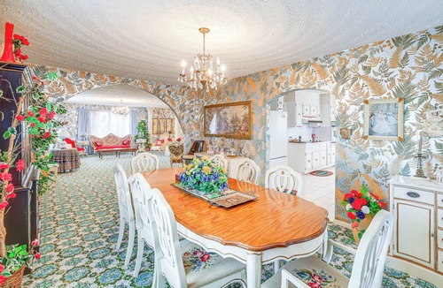 Princeton House | Massive Princeton Estate: Great for Large Groups!