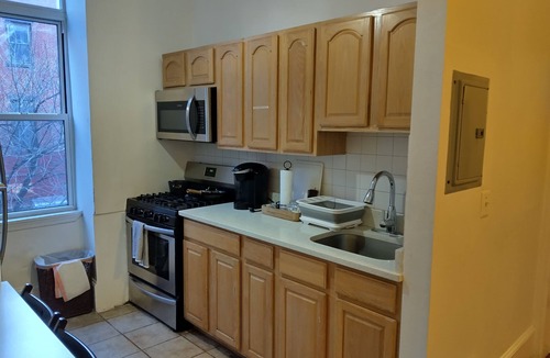 Gayborhood Apartment | Master 1 bedroom - 2 beds queen located at center city