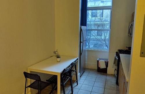 Gayborhood Apartment | Master 1 bedroom - 2 beds queen located at center city