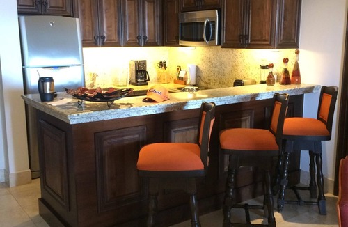 Cabo San Lucas Condo | MASTER SUITE (ONE BEDROOM SUITE) @ 5 Star Grand Solmar Sleep 4