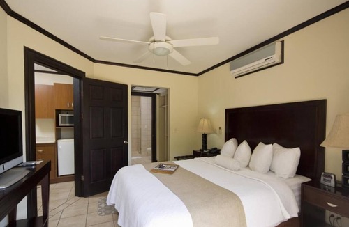 Santa Ana Hotel | Master Suite 2 bedrooms Apartment at Hotel Villa Los Candiles