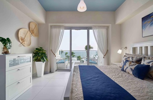 Juan Dolio - El Pueblo Apartment | Master Suite Over The Caribbean Sea