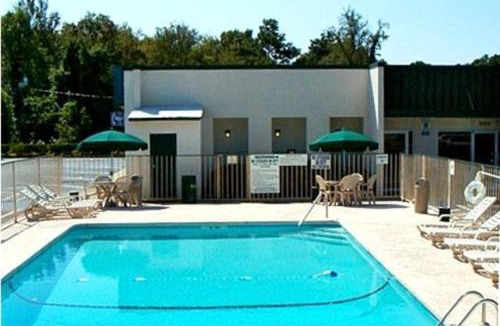 Cayce Hotel | Masters Inn I-26