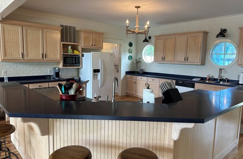 Eatonton Cottage | Master’s Week Charming 7-bedroom cottage with WiFi and AC on Lake Oconee