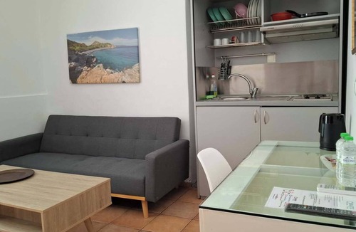 Chios Town Apartment | Mastic Point Studios