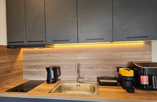 South Rhodes House | Mat Suites