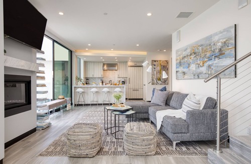 Eastern Malibu House | Matador by AvantStay | Ocean Front Malibu Pad w/Rooftop Patio