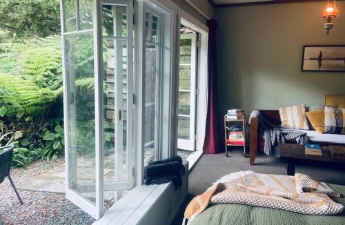 Matakana House | Matakana Waterfall Hideaway