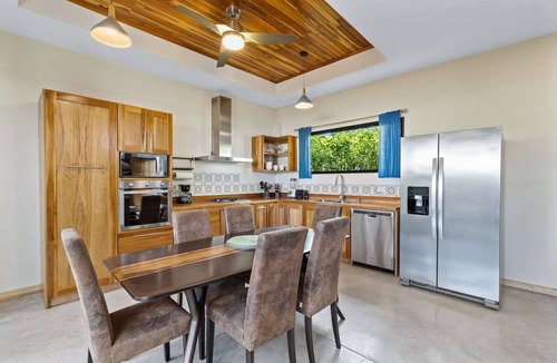 Matapalo House | Matambu Private Home, Guest Homes Private Pool