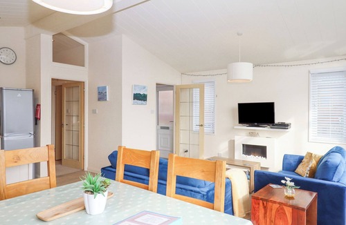 Newton Ferrers Cottage | MATILDA LODGE, with a garden in Newton Ferrers