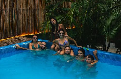 La Veleta Hostel | Maui Hostels Tulum