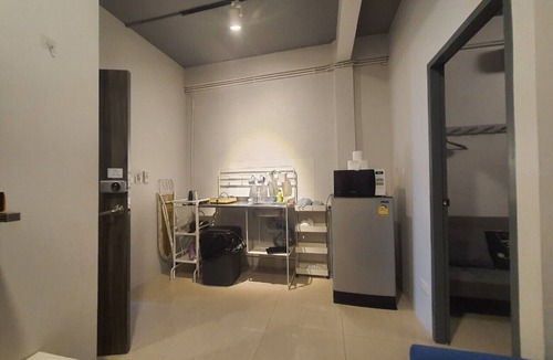 Pratunam Apartment | MAXi MaMa House Rangnam Platunam Bangkok 12 PAX 6 beds Entire Home 8 min to ARL