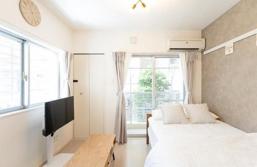 Makishi Apartment | Maxim 2-B