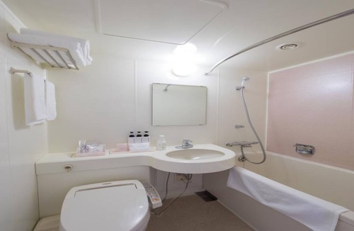 Shin-Osaka Hotel | Maximum 3 people Nonsmoking bunk bedroom Doubl/Osaka Ōsaka